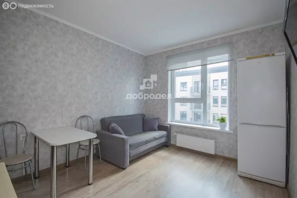 Квартира-студия: Екатеринбург, улица Пехотинцев, 2В (16.4 м) - Фото 0