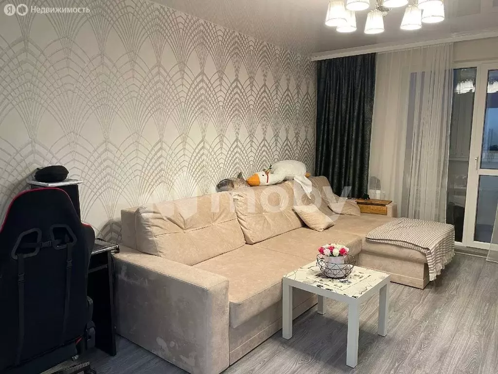 3-комнатная квартира: Калининград, Пригородная улица, 13к1 (75.2 м) - Фото 1