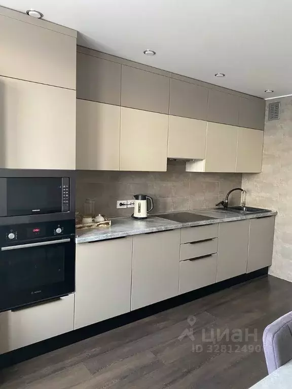 2-к кв. Свердловская область, Каменск-Уральский ул. Героев Отечества, ... - Фото 1