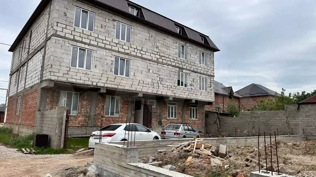 2-к. квартира, 77 м, 2/4 эт. - Фото 0