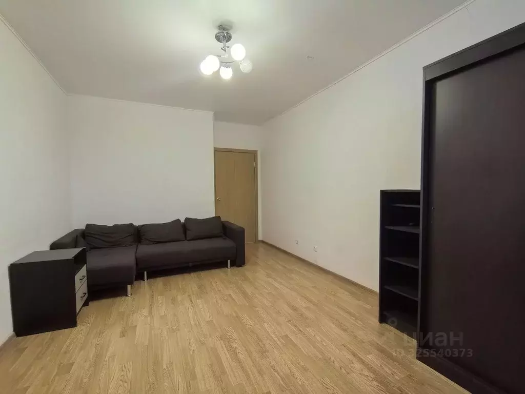 1-к кв. Свердловская область, Екатеринбург ул. Татищева, 126 (42.3 м) - Фото 1