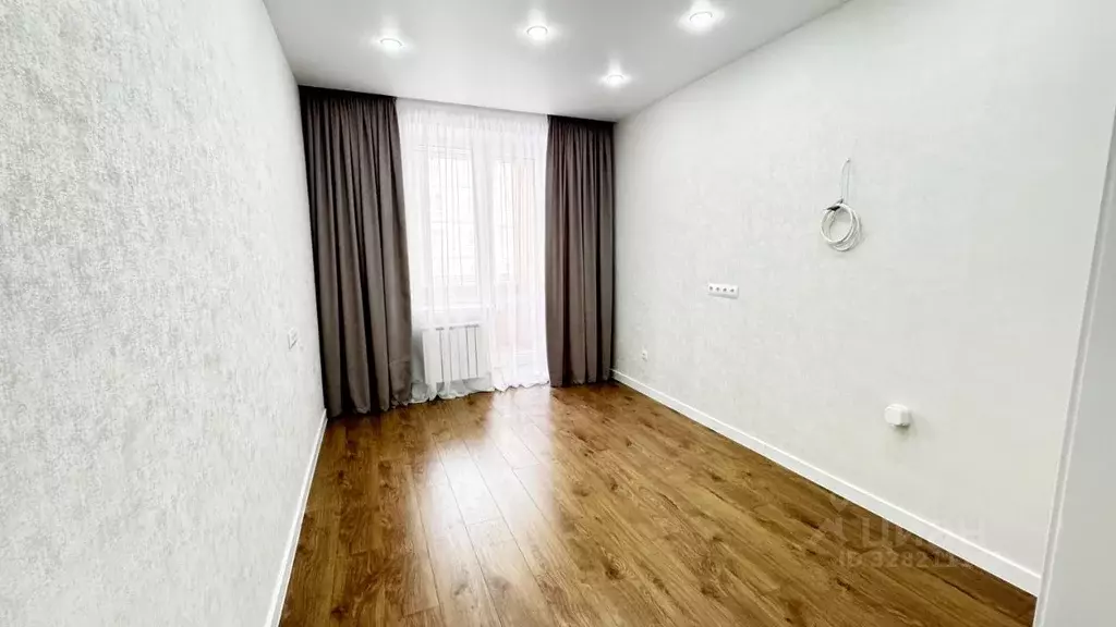 1-к кв. Омская область, Омск ул. 70 лет Октября, 10/3 (44.0 м) - Фото 1