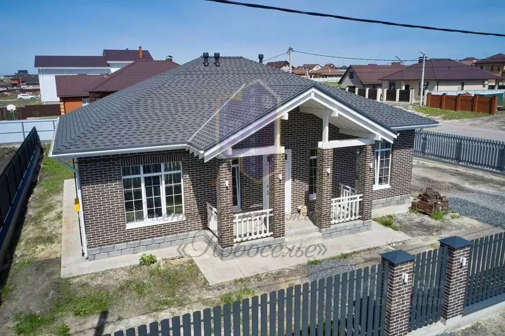 Коттедж в Белгородская область, Старый Оскол ул. Соловьиная (144 м) - Фото 2