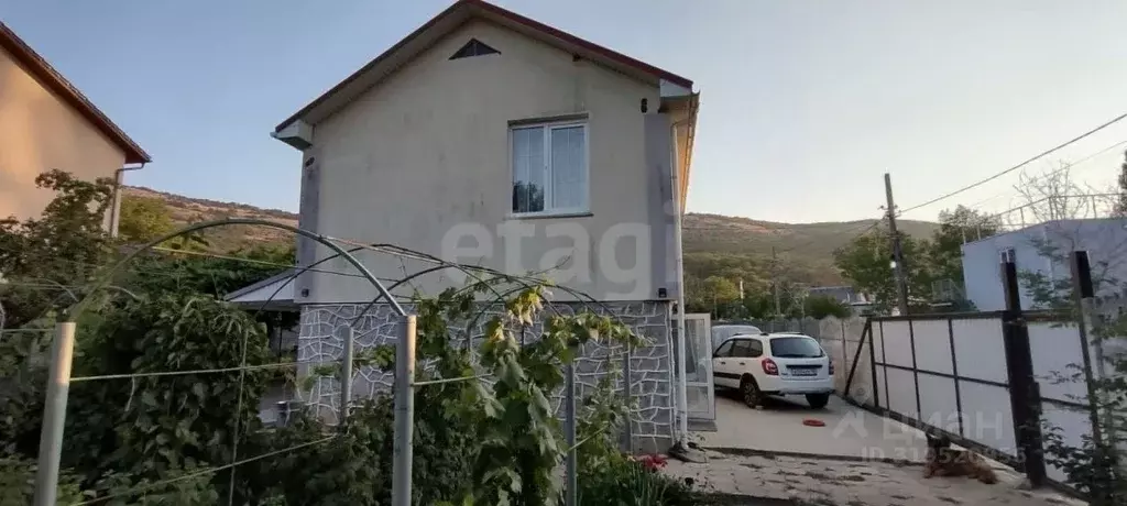 Дом в Севастополь с. Кизиловое, ул. Тополиная, 547 (87 м) - Фото 0