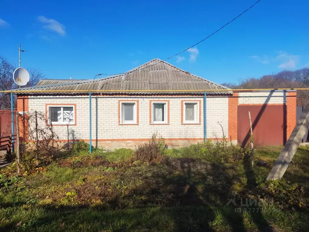 Дом в Белгородская область, Волоконовский район, Пятницкое рп ул. ... - Фото 1