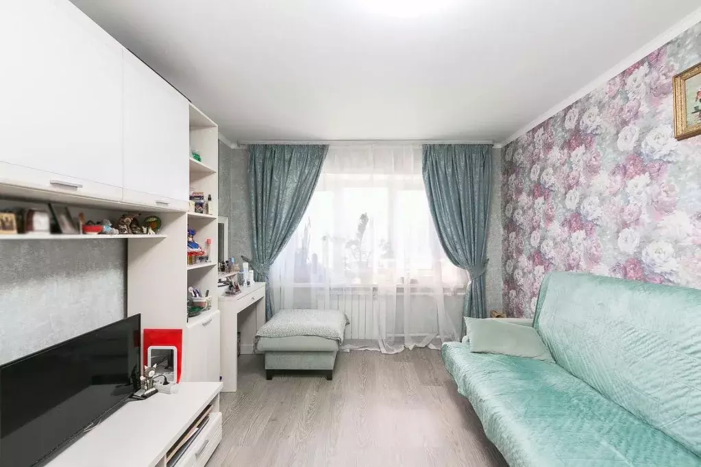 2-к кв. Тюменская область, Тюмень ул. Пермякова, 24 (43.0 м) - Фото 1