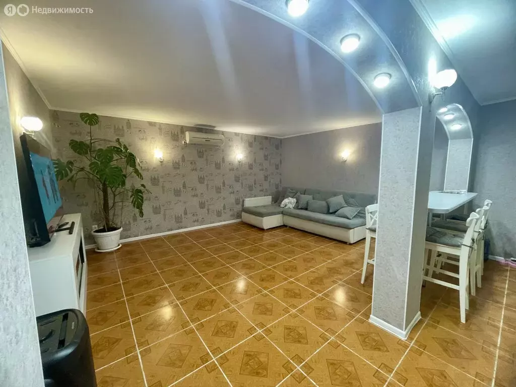 3-комнатная квартира: Геленджик, Геленджикский проспект, 10 (95 м) - Фото 2