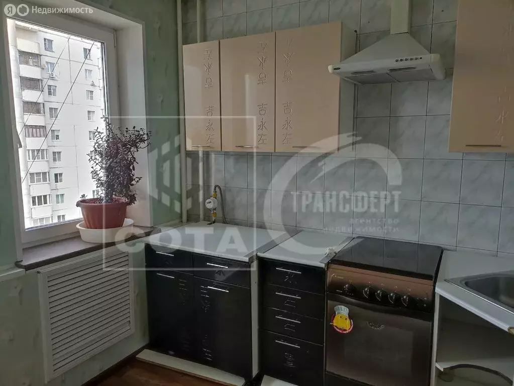 3-комнатная квартира: Воронеж, улица Маршала Жукова, 12 (72 м) - Фото 1