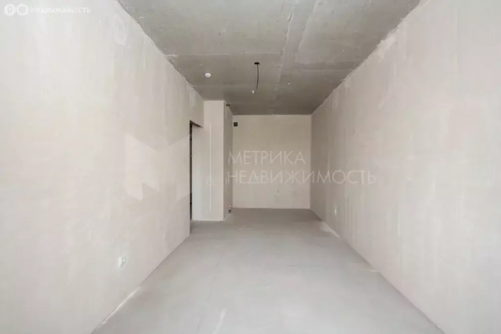 1-комнатная квартира: Тюмень, Краснооктябрьская улица, 6 (38.2 м) - Фото 0