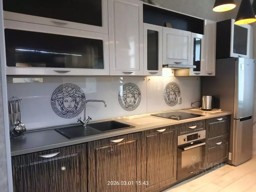 2-к кв. Волгоградская область, Волгоград ул. Мира, 13 (70.0 м) - Фото 1