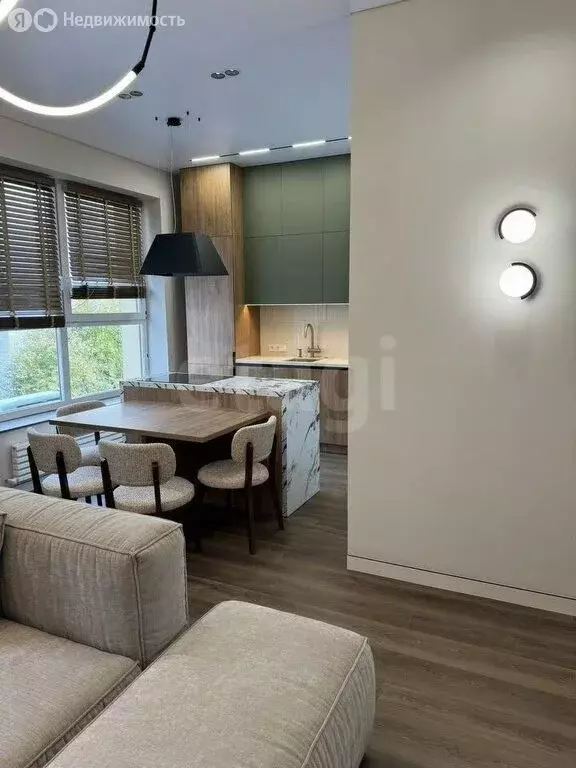 2-комнатная квартира: Томск, Комсомольский проспект, 48Б (70 м) - Фото 2