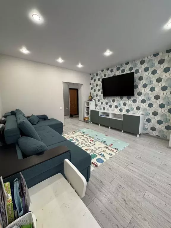 2-к кв. Тюменская область, Тюмень Заречный проезд, 33 (77.1 м) - Фото 2