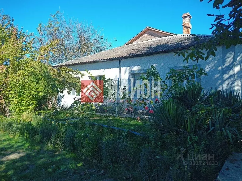 Дом в Крым, Бахчисарайский район, с. Голубинка ул. Ленина, 52 (133 м) - Фото 1