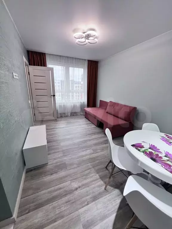 1-к. квартира, 40 м, 7/8 эт. - Фото 1