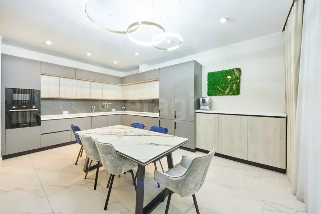 Таунхаус в Московская область, Красногорск городской округ, д. ... - Фото 1