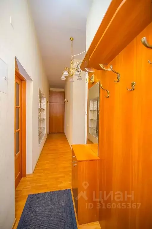 1-к кв. Санкт-Петербург ул. Достоевского, 29/18 (55.0 м) - Фото 0
