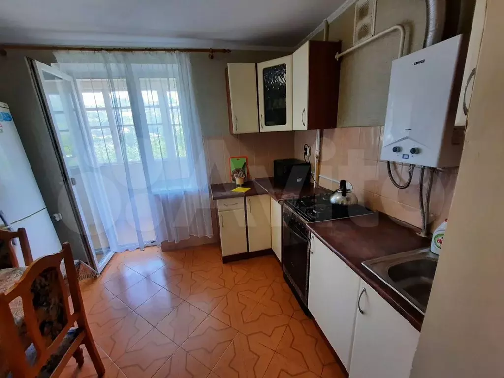 3-к. квартира, 80 м, 4/6 эт. - Фото 0