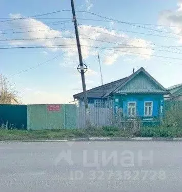 Дом в Саратовская область, Вольск Народная ул., 151 (100 м) - Фото 1