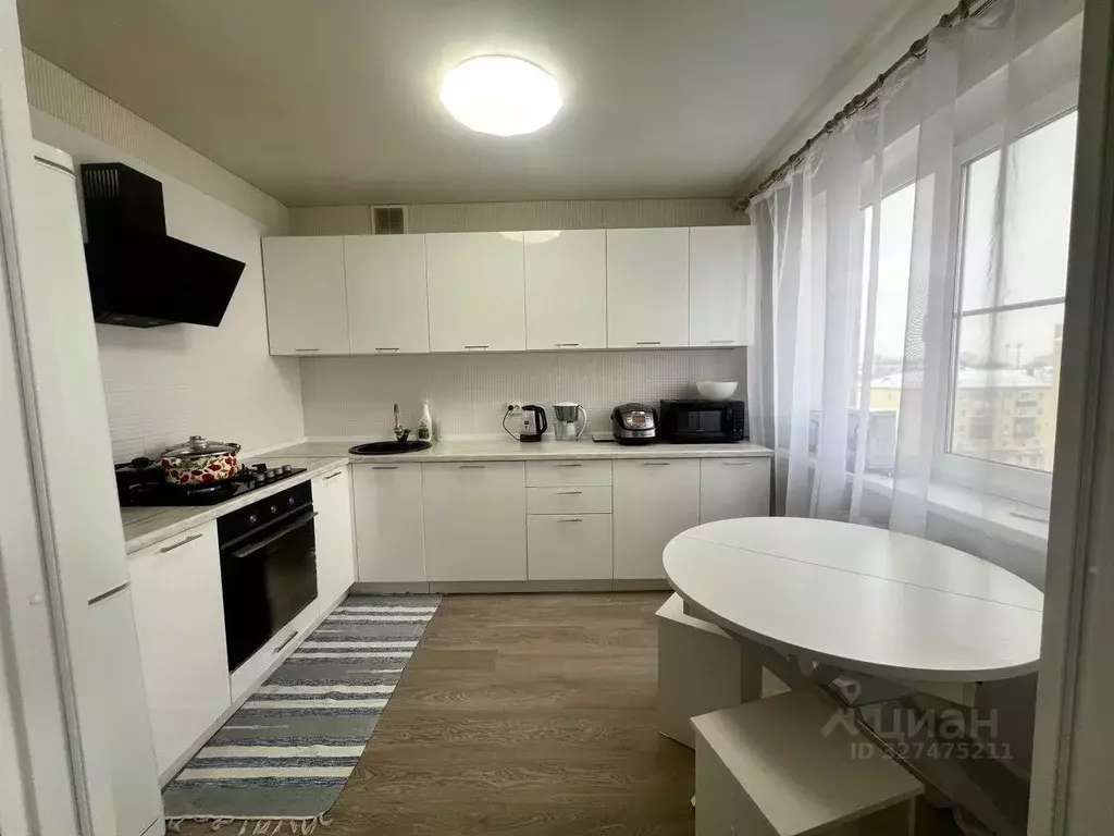 3-к кв. Калужская область, Калуга ул. Степана Разина, 42 (65.0 м) - Фото 1