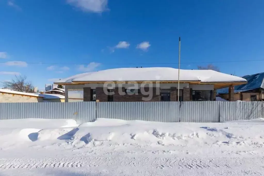 Дом в Тюменская область, Тюмень Микрорайон мыс, ул. Нахимова (131 м) - Фото 1