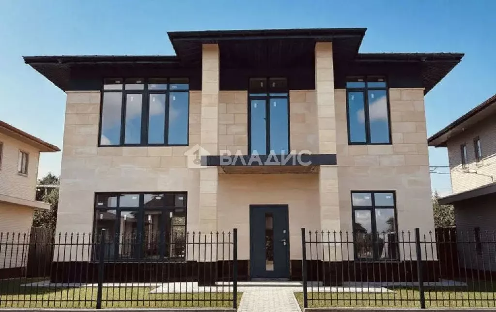 Продается дом в пгт Лесной Городок - Фото 1