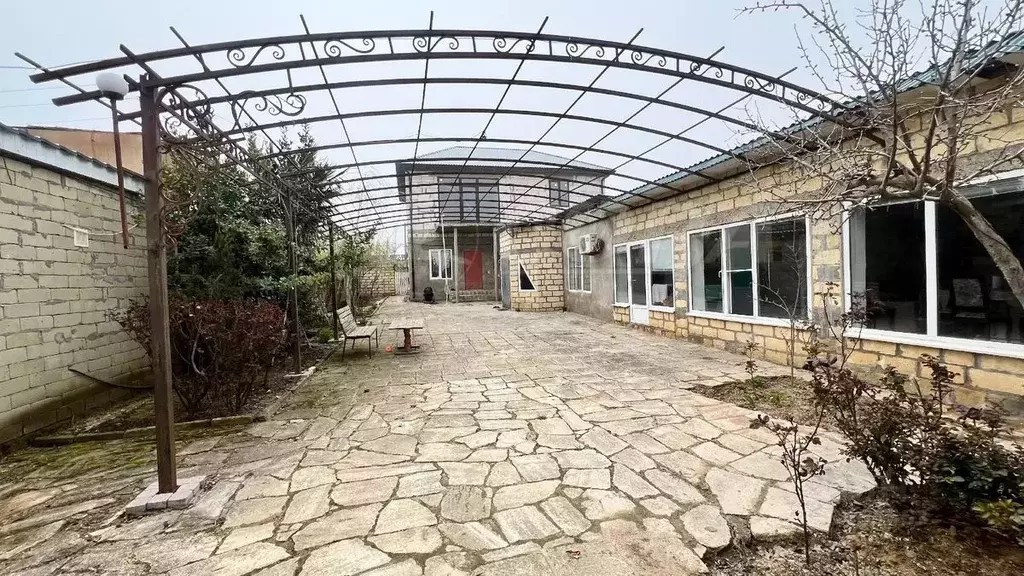 Дом в Дагестан, Дербент ул. Батманова (340 м) - Фото 1