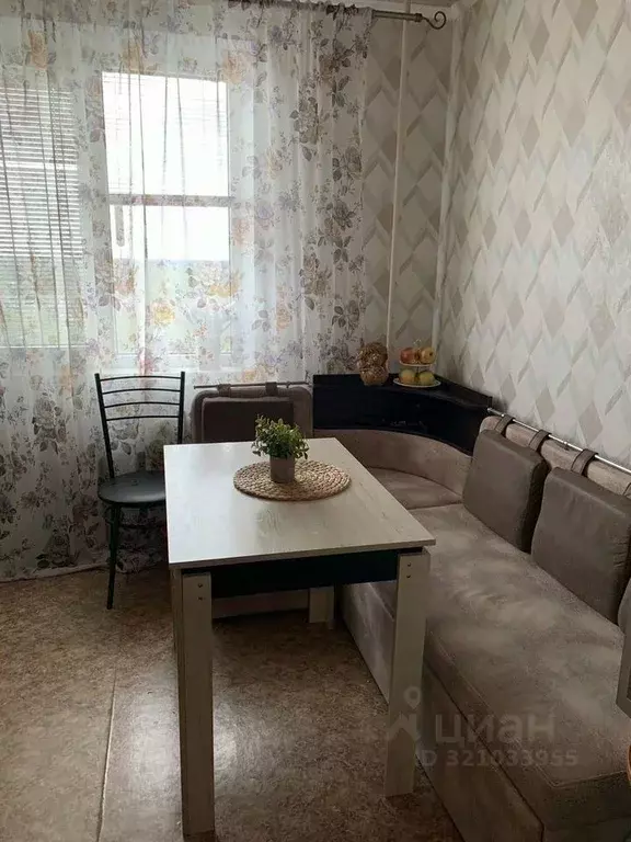 1-к кв. Белгородская область, Строитель Яковлевский городской округ, ... - Фото 1