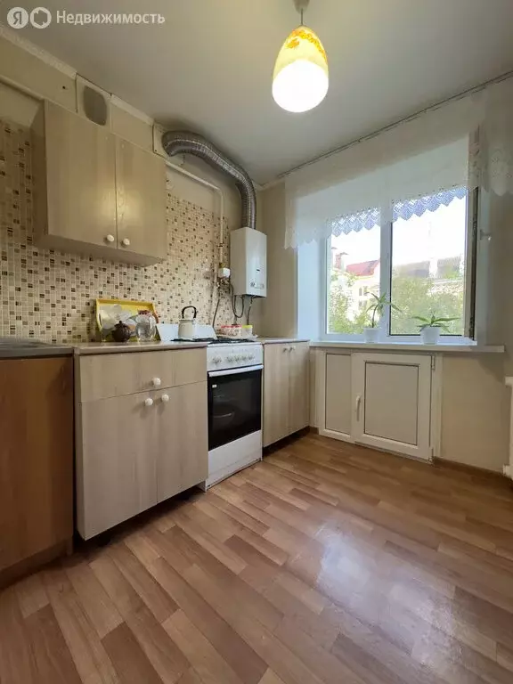 1-комнатная квартира: Октябрьский, улица Чапаева, 23 (31 м) - Фото 0