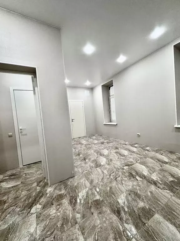 Помещение свободного назначения в Санкт-Петербург просп. Большевиков, ... - Фото 1