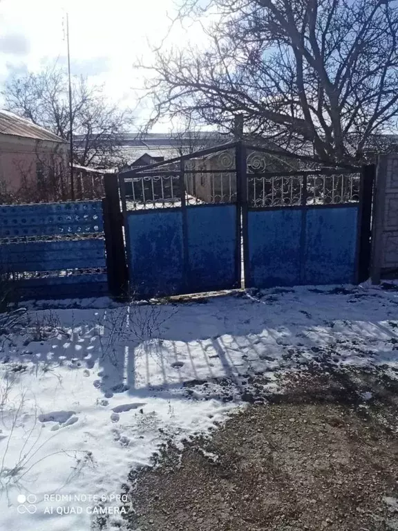Дом в Крым, Ленинский район, с. Октябрьское ул. Садовая, 54 (40 м) - Фото 2