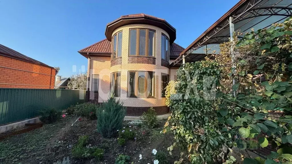 Дом в Краснодарский край, Лабинск Ленинградский пер., 23 (162 м) - Фото 2