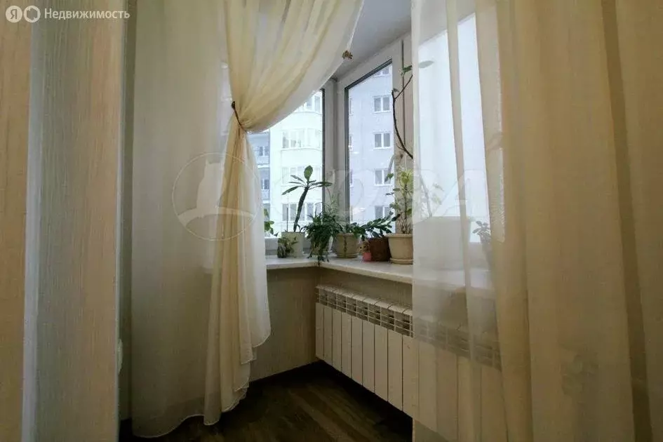 3-комнатная квартира: Тюмень, улица 50 лет ВЛКСМ, 15 (102 м) - Фото 1