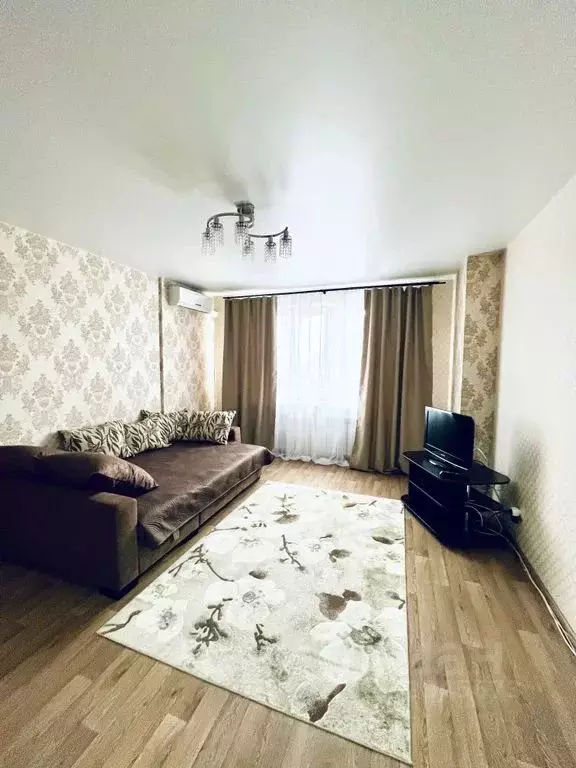 1-к кв. Воронежская область, Воронеж ул. Переверткина, 1/6 (47.0 м) - Фото 0