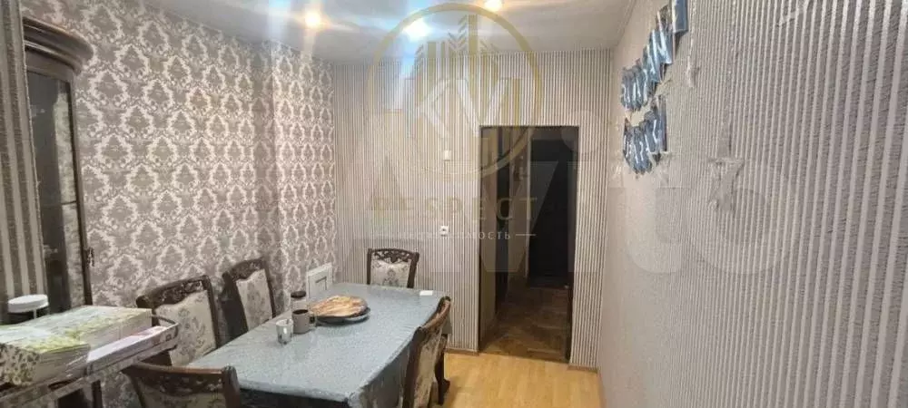 3-к. квартира, 100 м, 1/9 эт. - Фото 0
