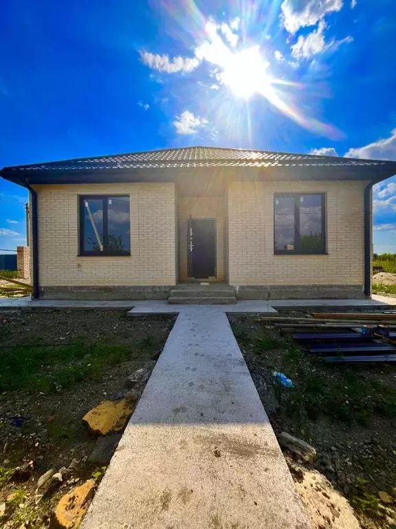 Дом в Адыгея, Тахтамукайский район, Козет аул ул. Убыхская (84 м) - Фото 1