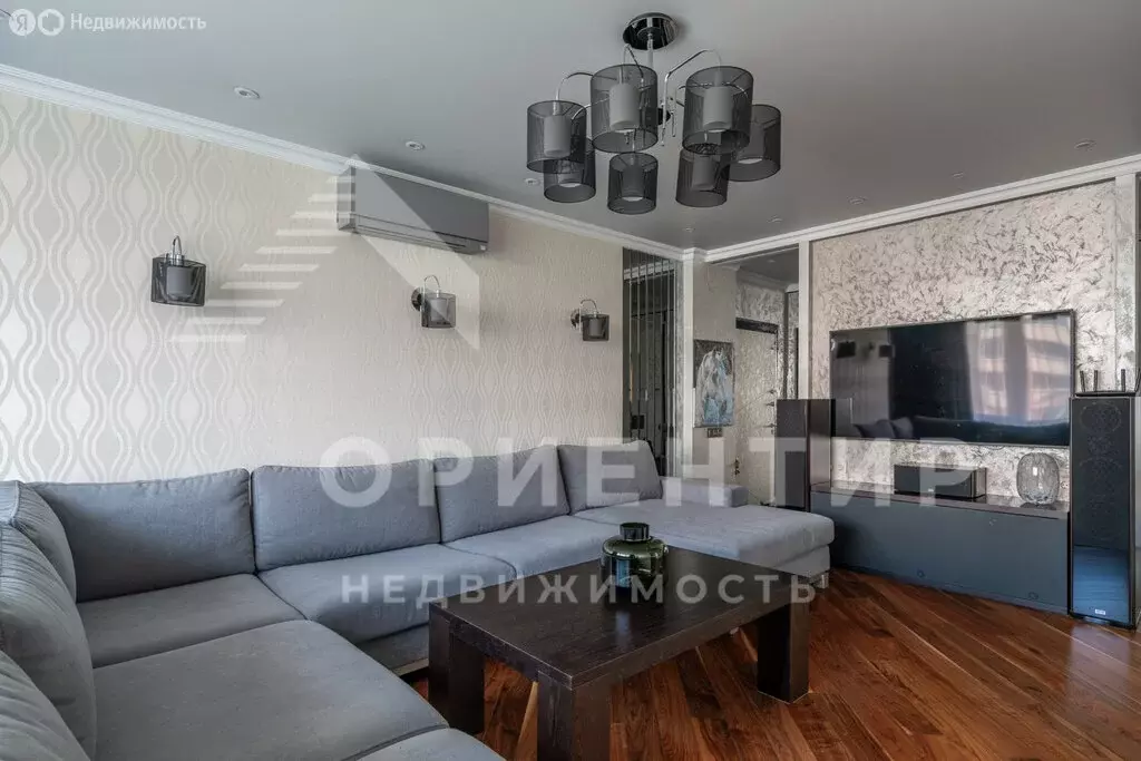 3-комнатная квартира: Екатеринбург, улица Блюхера, 45 (99 м) - Фото 2