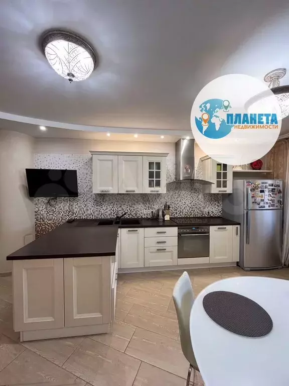 4-к. квартира, 140 м, 3/9 эт. - Фото 0