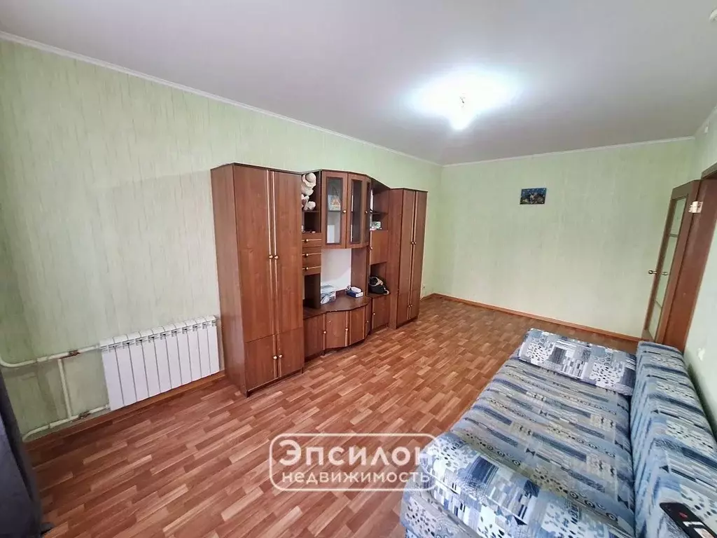 1-к кв. Курская область, Курск просп. Вячеслава Клыкова, 70 (37.5 м) - Фото 1