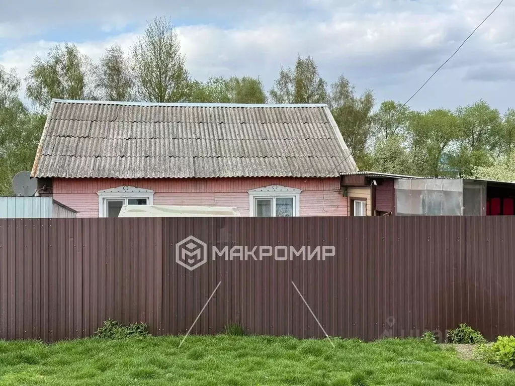 Дом в Орловская область, с. Тросна ул. Первомайская, 19 (76 м) - Фото 1