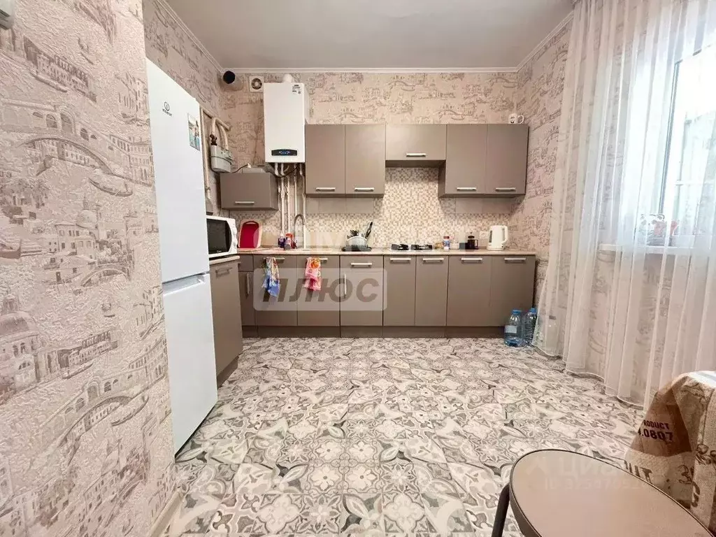 Дом в Краснодарский край, Геленджик городской округ, с. Кабардинка ул. ... - Фото 2