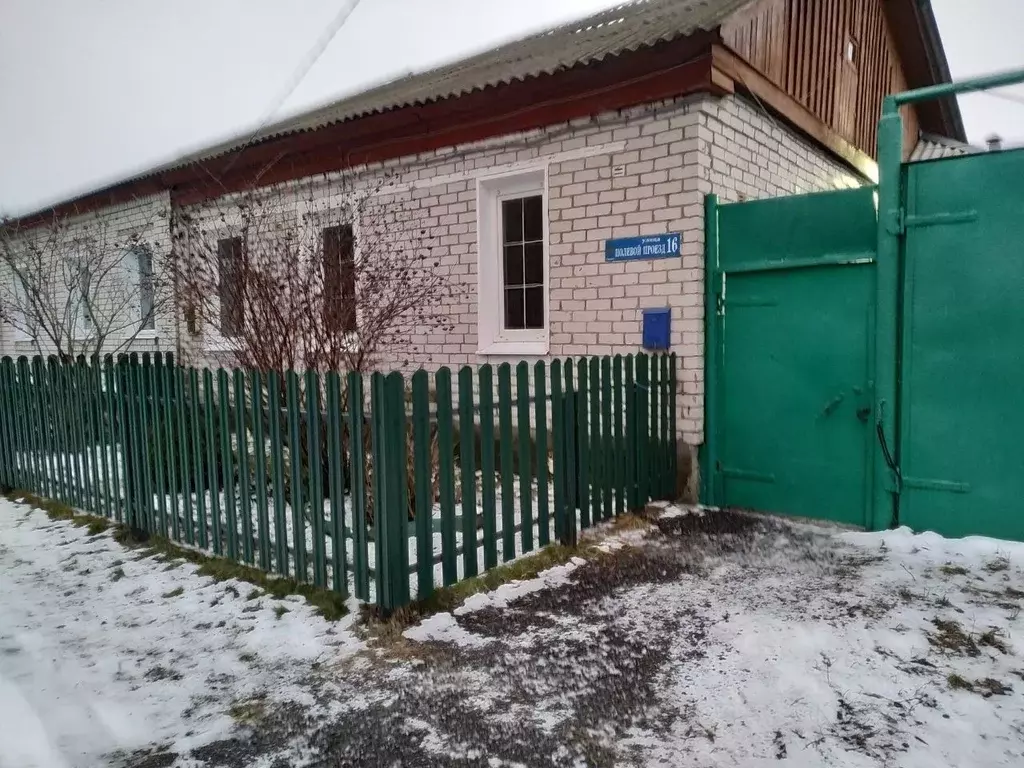 Дом в Рязанская область, Спасск-Рязанский Полевой проезд, 16 (110 м) - Фото 1