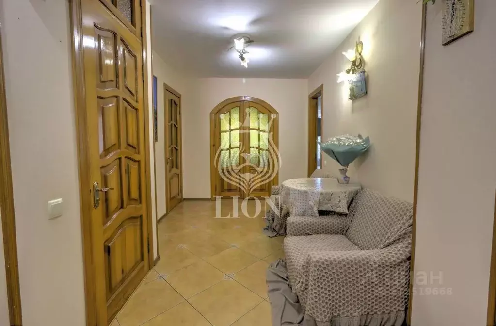 3-к кв. Крым, Алушта ул. Октябрьская, 33 (65.0 м) - Фото 1