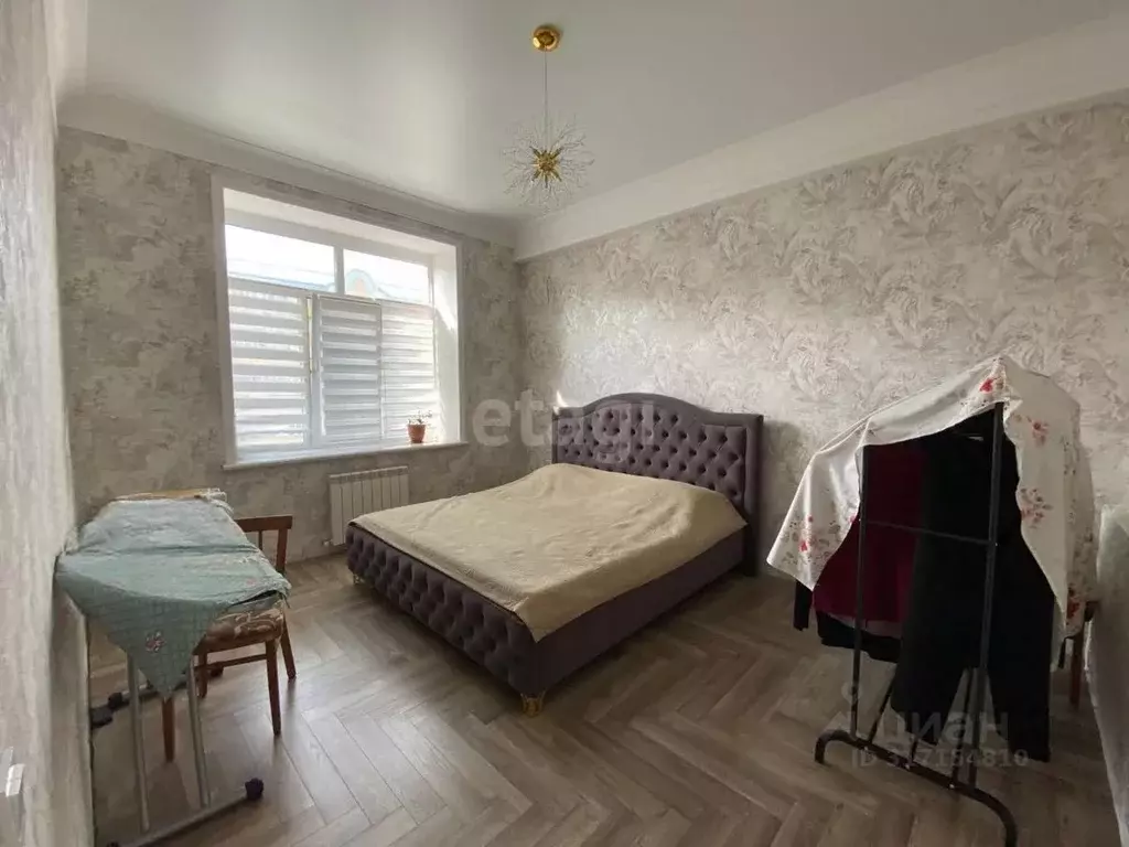 2-к кв. Дагестан, Каспийск просп. Акулиничева, 1 (92.0 м) - Фото 0