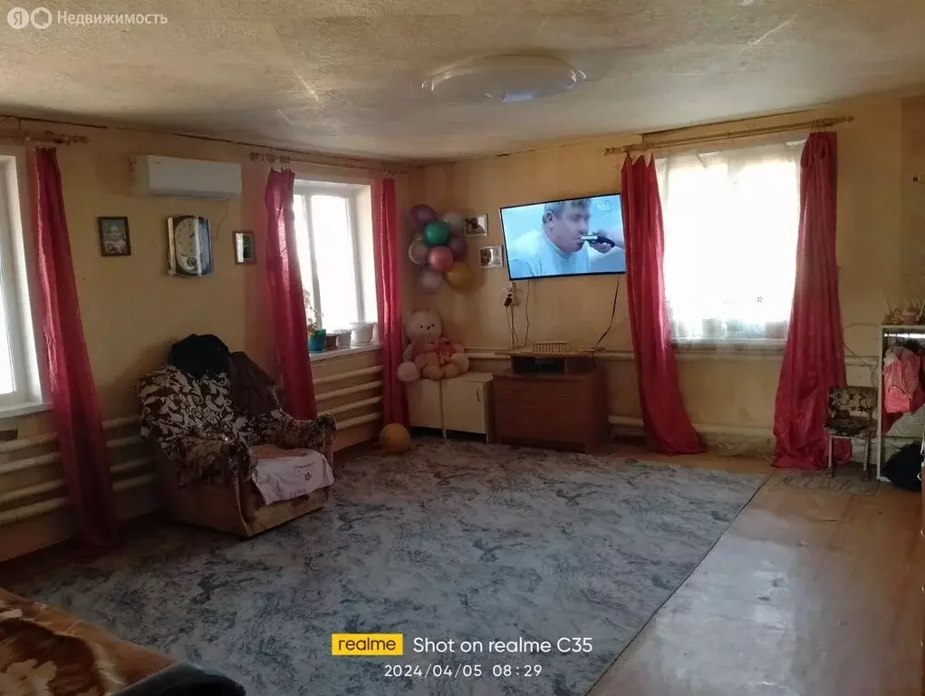 Дом в Саратовская область, рабочий посёлок Ровное, улица Свердлова ... - Фото 1