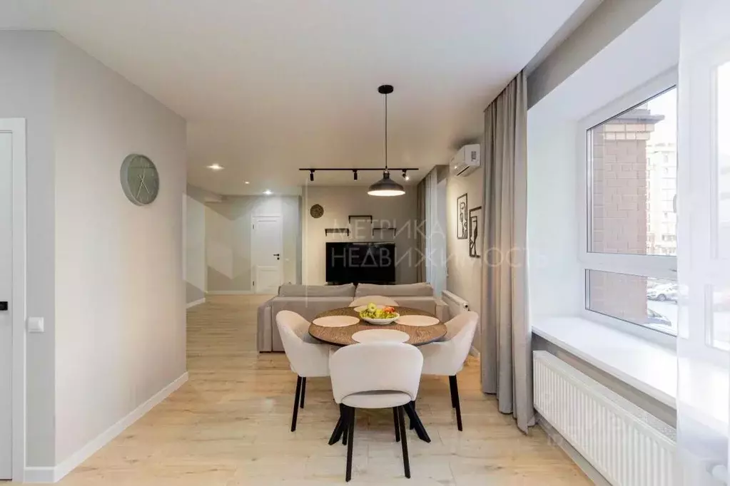 2-к кв. Тюменская область, Тюмень ул. Тимофея Кармацкого, 7 (84.7 м) - Фото 0