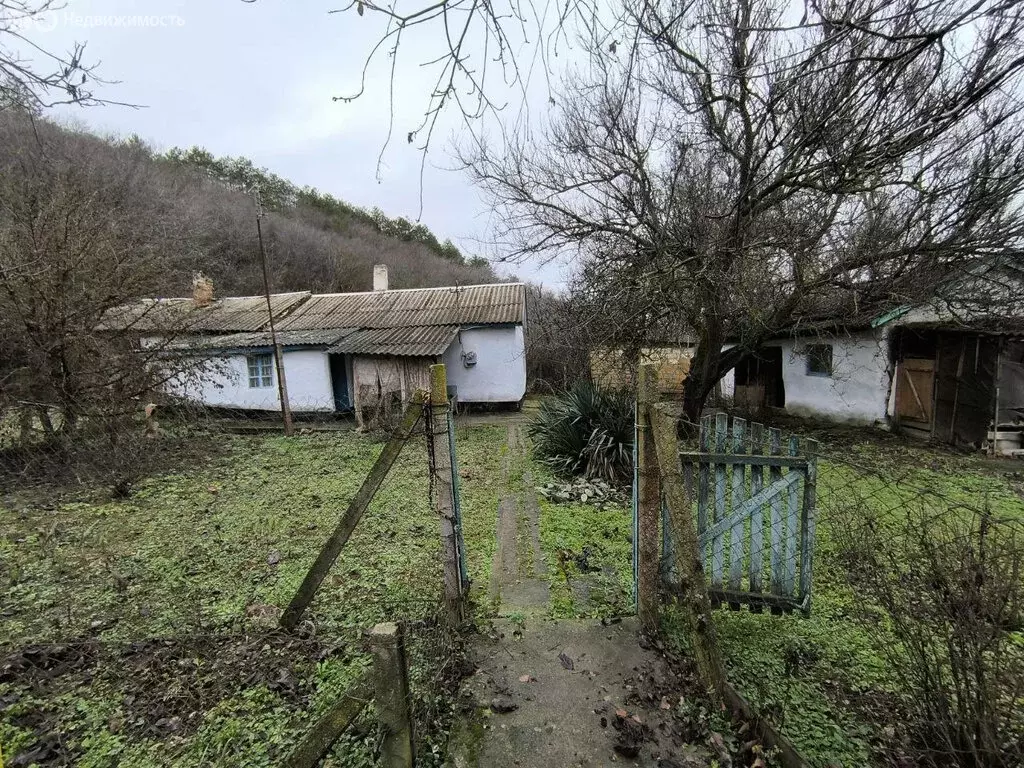 Дом в Бахчисарайский район, Почтовское сельское поселение, село ... - Фото 2