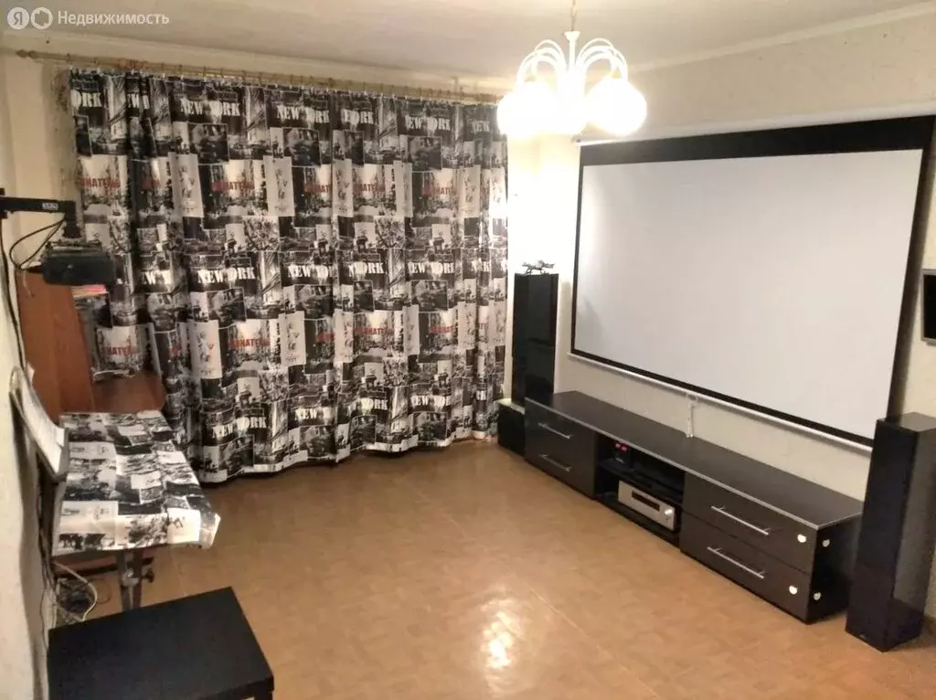 3-комнатная квартира: Череповец, улица Ленина, 11 (65.3 м) - Фото 1