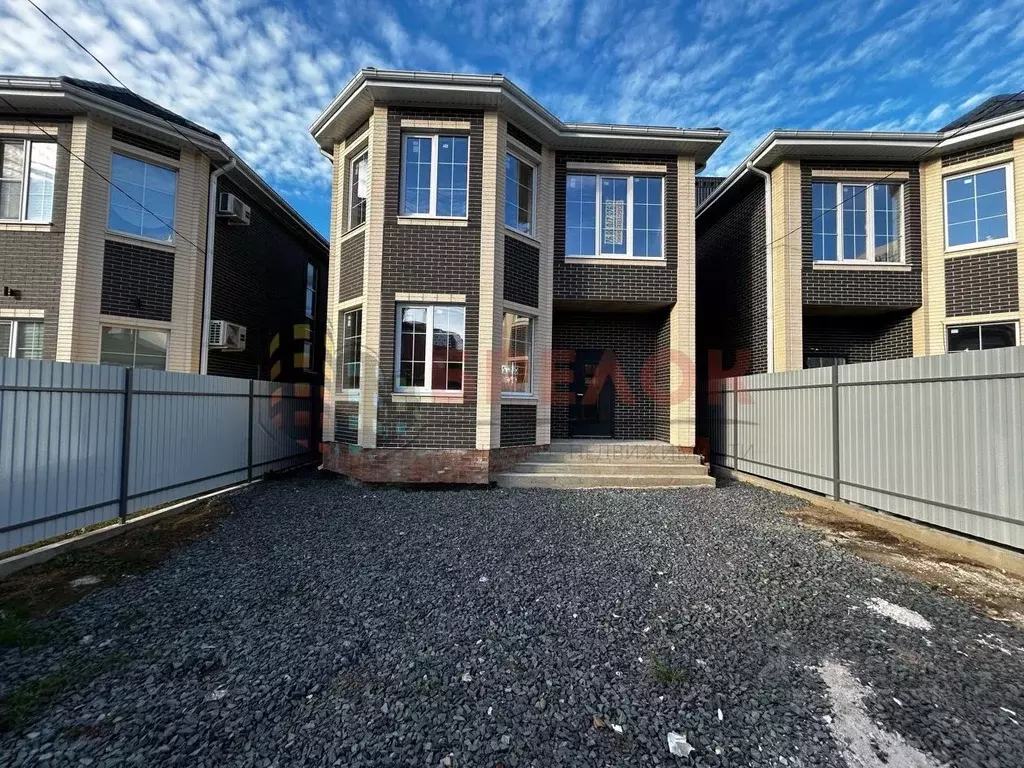 Дом в Ростовская область, Ростов-на-Дону Правовая ул., 42 (147 м) - Фото 1