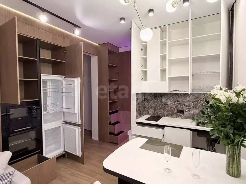 2-к кв. Иркутская область, Иркутск ул. Красноказачья, 80 (65.0 м) - Фото 1