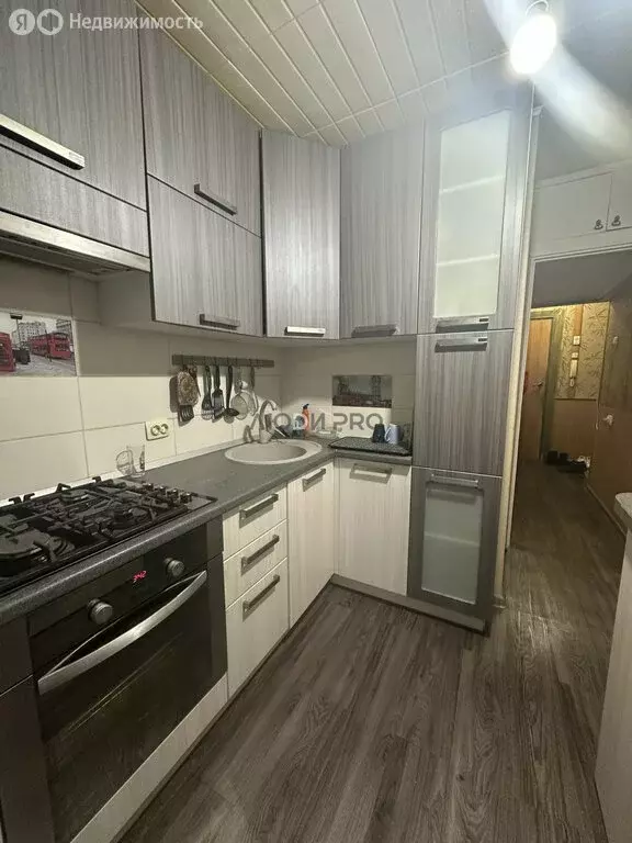 1-комнатная квартира: Уфа, проспект Октября, 176 (33 м) - Фото 2